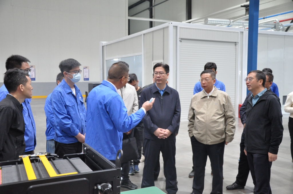 昆明市氢能、储能等绿色能源工业调研组到云南银河浏览器Galaxy动力集团有限公司开展调研